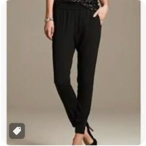 Banana Republic Pull On Drapey Pant Jogger Black 10